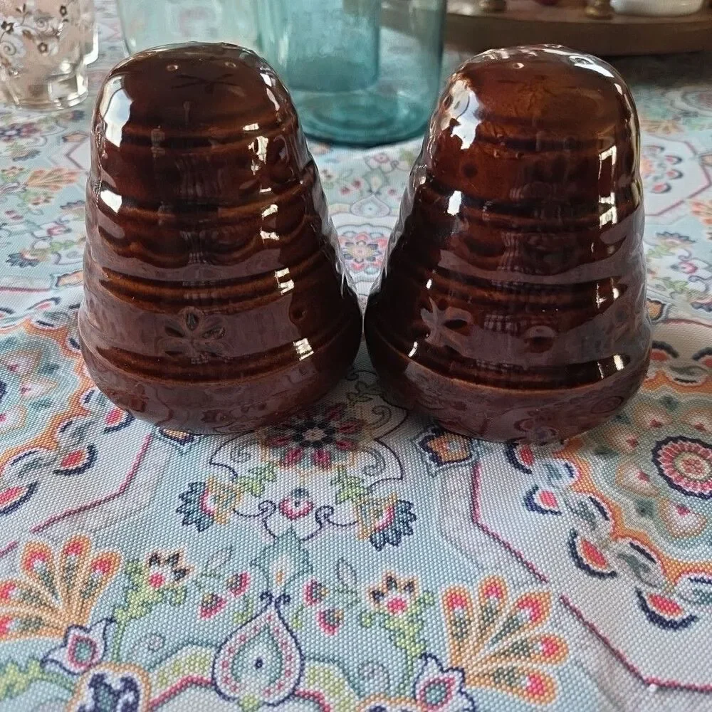 Vintage Marcrest Stoneware Brown Daisy Dot Salt and Pepper Shakers Set